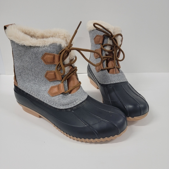 Maurices | Shoes | Maurices Ankle Snow 